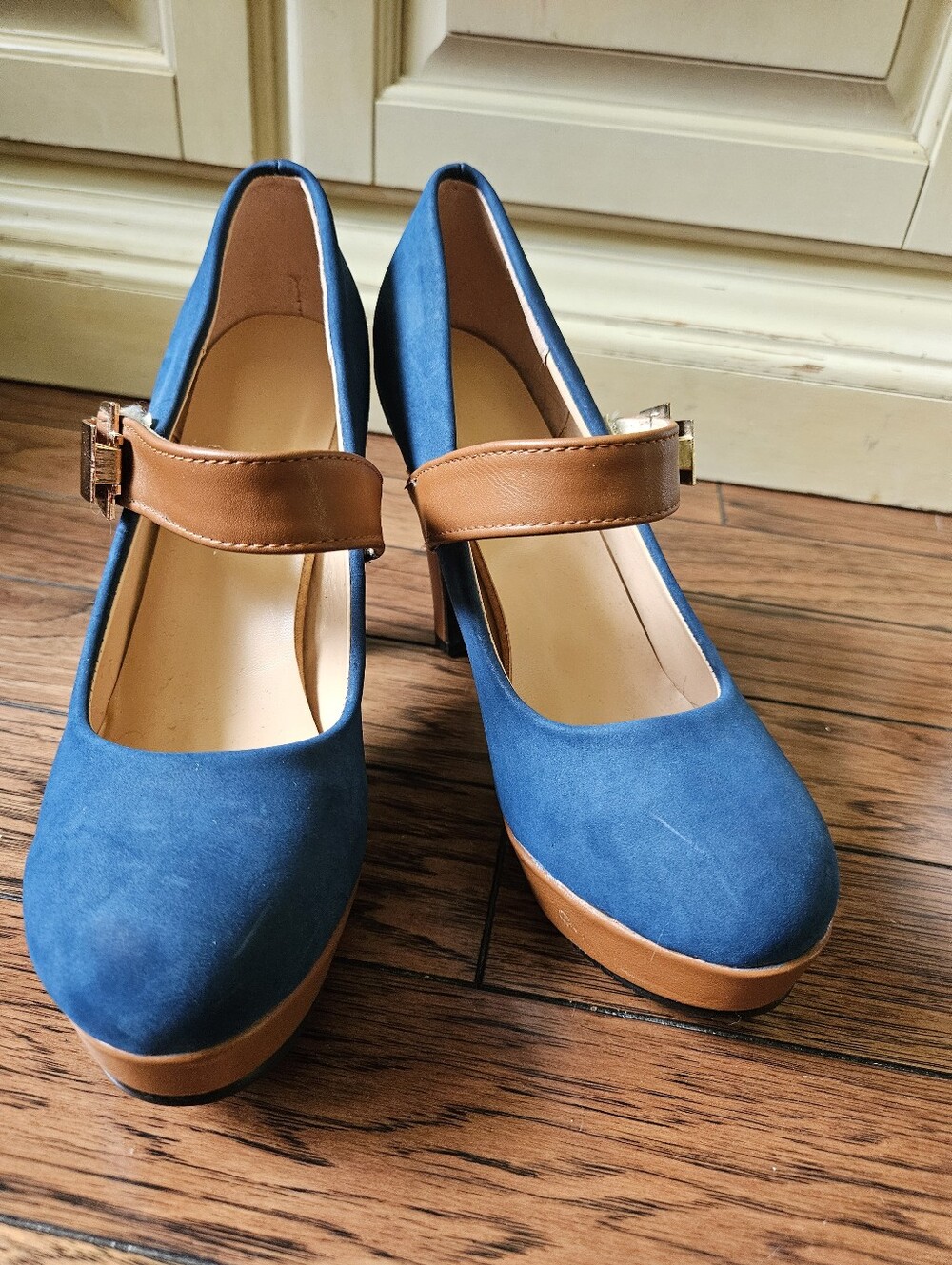 Classic Navy Mary Jane Platform Heels with Brown Strap - Picture 2 of 11
